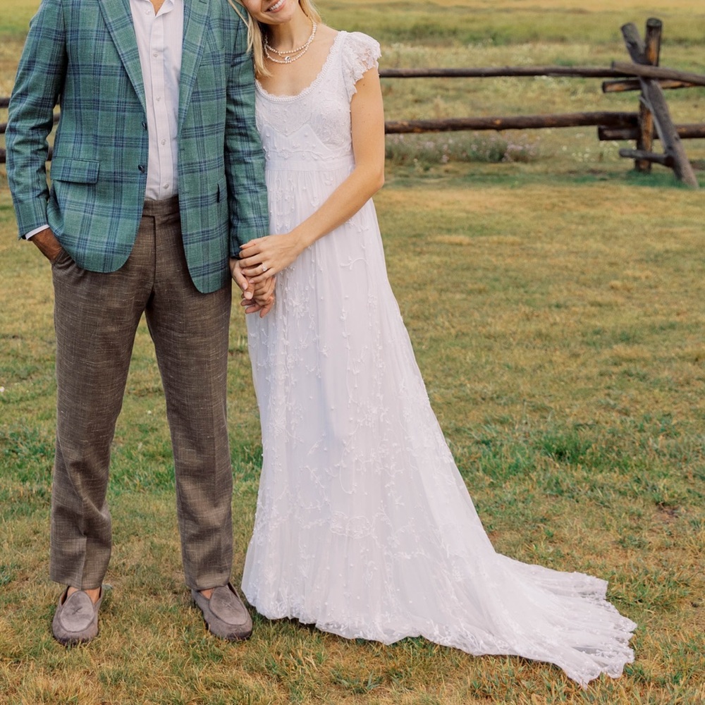 LoveShackFancy artisan lace and Pearl-beaded wedding dress (size 2)
